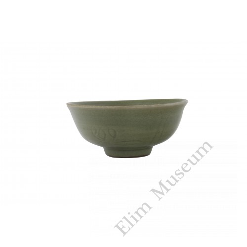 1119（2） Ming Long-Quan celadon glaze bowl