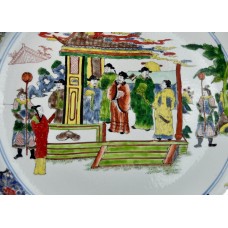 1039   A Kang-Xi Wucai court scene and figures charger