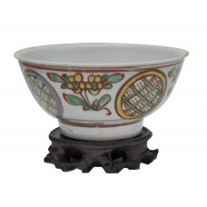 1117 A four colors flower bowl