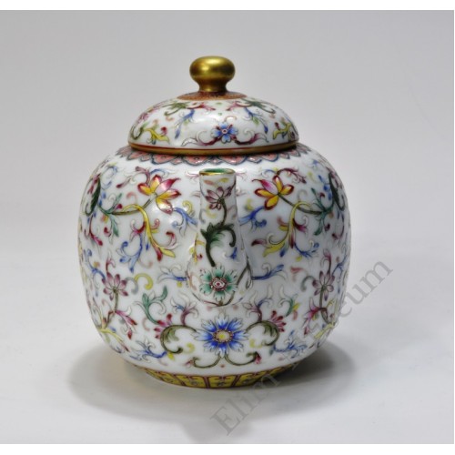 1138 A Jia-Qinig Fengcai floral decor teapot 