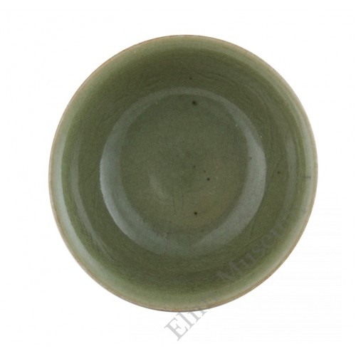 1119   Ming Long-Quan celadon glaze bowl with "anhua"