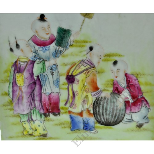 1146 A Qian-Long square vase fengcai playing childern