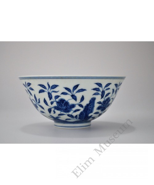 1493 A b&w rock & flowers pattern bowl