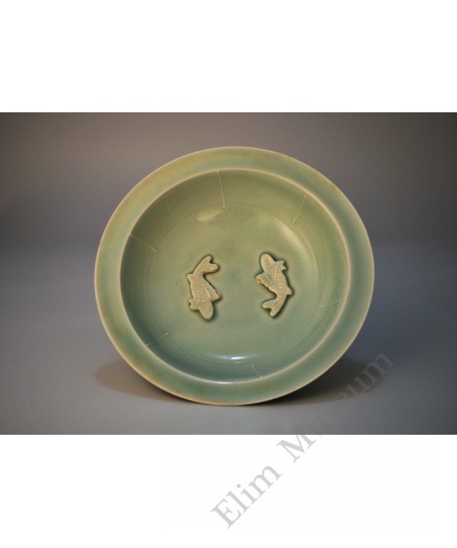 1516  Yingqing-ware fishes shallow bowl