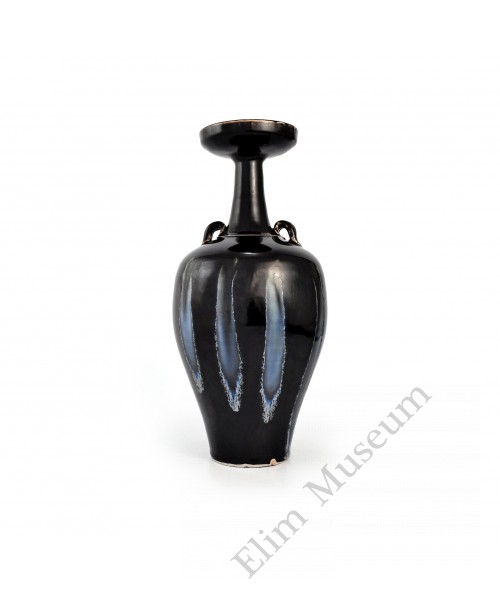 1541 A black Ding-Ware flambe vase