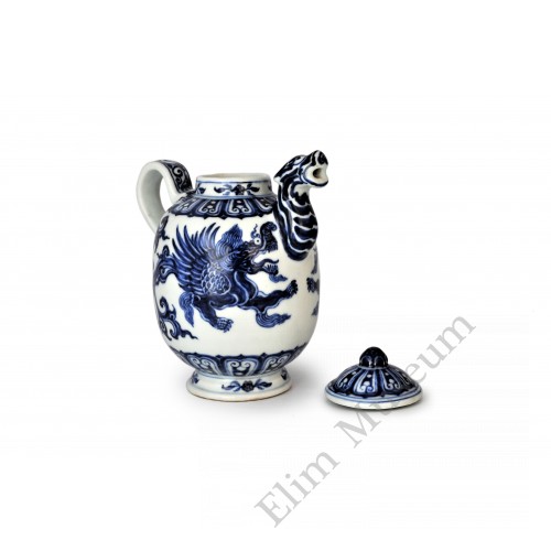 1549 A B&W winged dragon teapot 