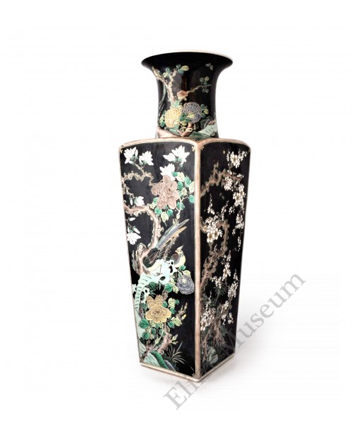 1567 An Wu-cai noire four seasonal flowers grand vase 