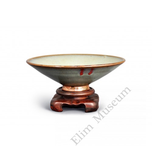 1576-2 A blue Jun-ware conical bowl