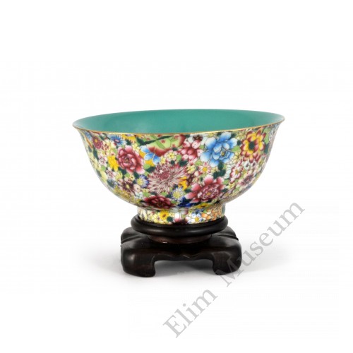 1613 A Fengcai bowl decor with "hundreds of flowers"	   