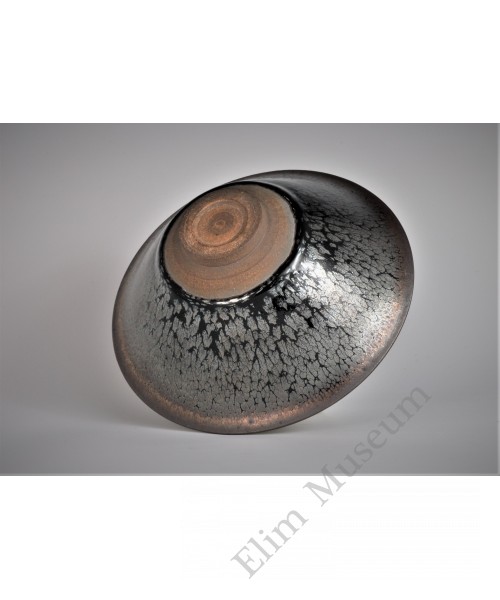 1650  A Jian-Ware black "oil-drips" flambe bowl （1）  