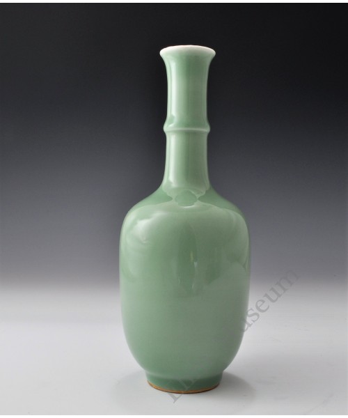 1655 A Pea-Green glaze long neck vase   