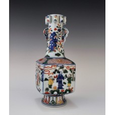 1660 A Wu-Cai square vase decor with figures  