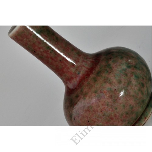 1661 A  peach red glaze small long neck vase  