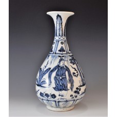 1662 A B&W Yuhuchun vase with mythical figures  