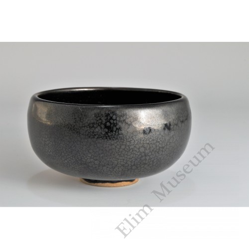 1685 A black glaze "oil-drips" teacup  