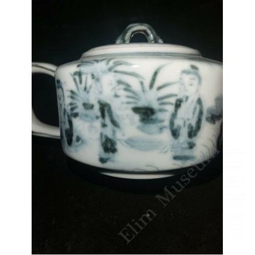 1765 A Ming B&W Tea Pot with Sages 