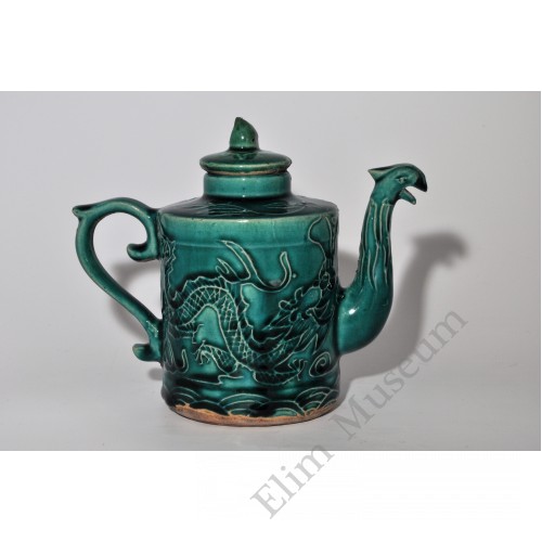 1780 A Cizhou-Ware Lidded  Green Glaze Teapot  