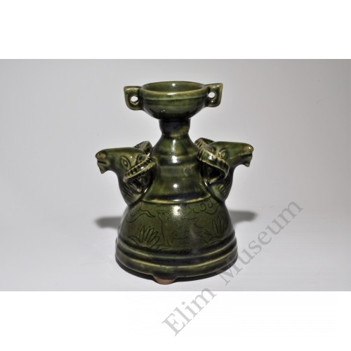 1781 A Cizhoui-Ware Two  Ram Heads Candleholder