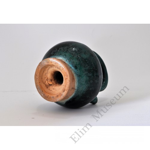 1796 A Tang Dynasty green glaze reflux pot