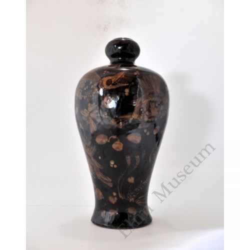 1798  A black glaze rust-painted  vase   