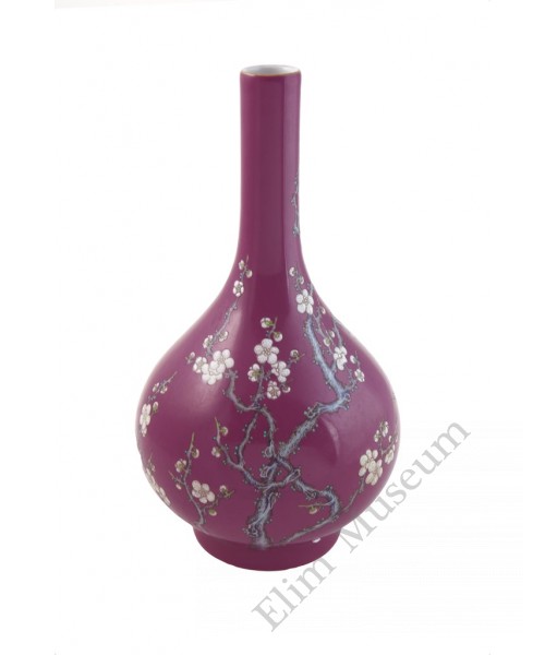 1027   A Qianlong Yangcai gall-bladder vase  with plum flowers