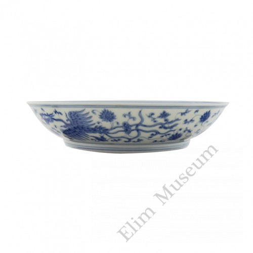 1270 Ming Cheng-Hua period B &W playing phoenixes dish 