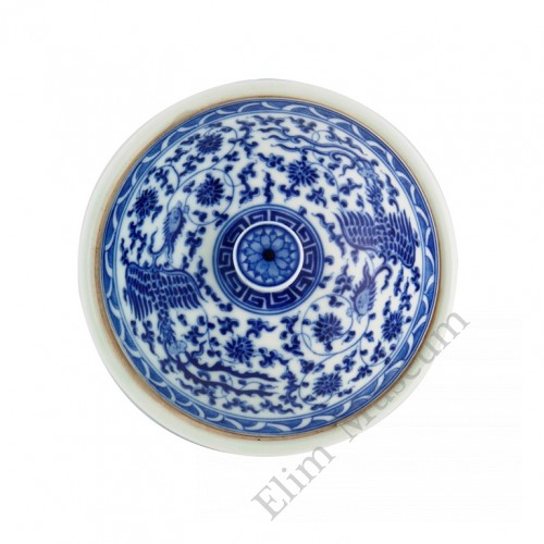 1308  A Ming Cheng-Hua B&W pheonex lidded bowl