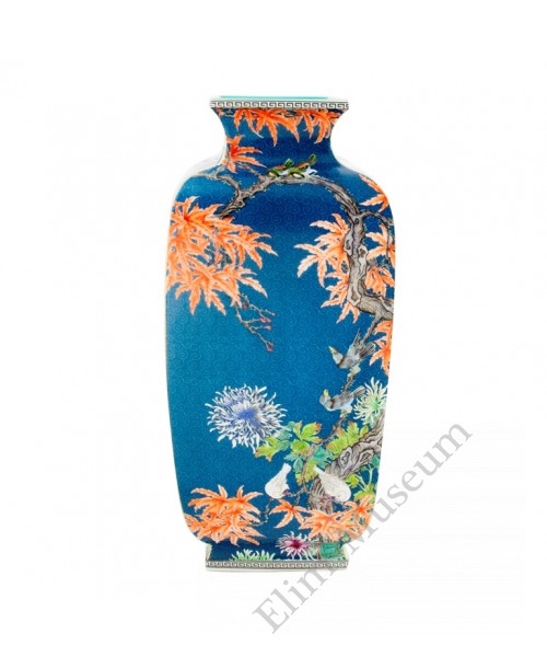 1054  A Qian-Long Yangcai birds-flowers lantern vase 