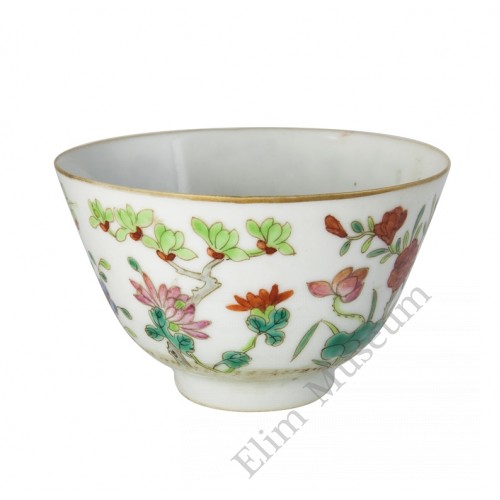 1068  A fengcai bowl décor with flowers