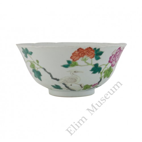 1080   A   Fengcai bowl  with peony and cranes