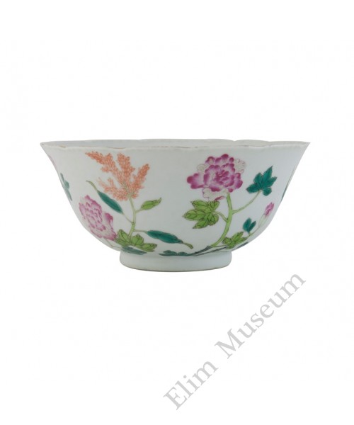 1080   A   Fengcai bowl  with peony and cranes