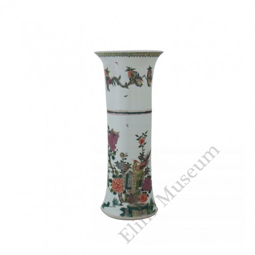 1097   A Kang-Xi Wucai vase with pheasant and peony